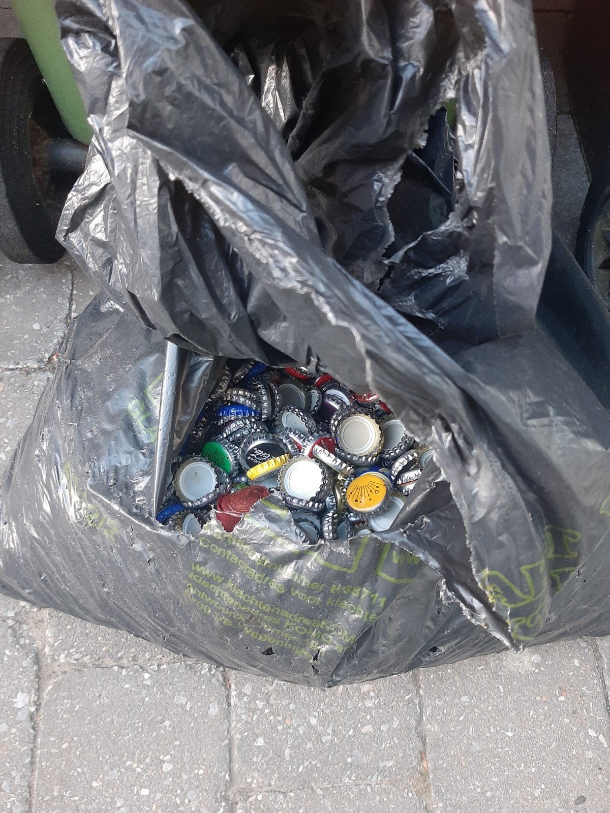 Halve vuilniszak gratis kroonkurken, Hobby en Vrije tijd, Ophalen