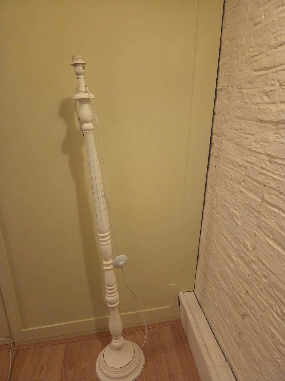 Houten lampenpoot 139 cm - Wit, Huis en Inrichting, Lampen | Vloerlampen, Ophalen, Gebruikt, 100 tot 150 cm, E27 (groot)