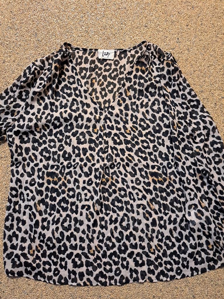Isay luipaardblouse Mt M, Maat 38/40 (M), Overige kleuren, Ophalen of Verzenden, Zo goed als nieuw