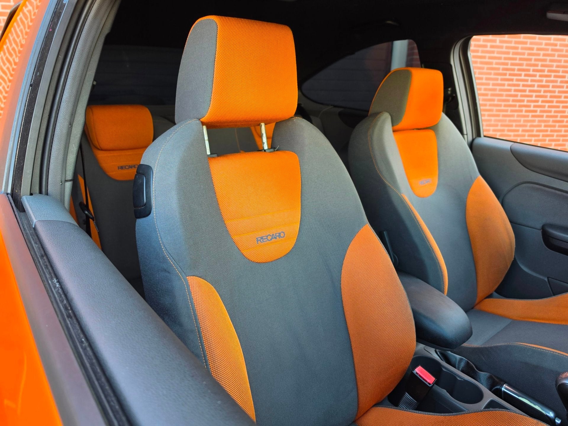 Foto 12 van Ford Focus 2.5-20V ST