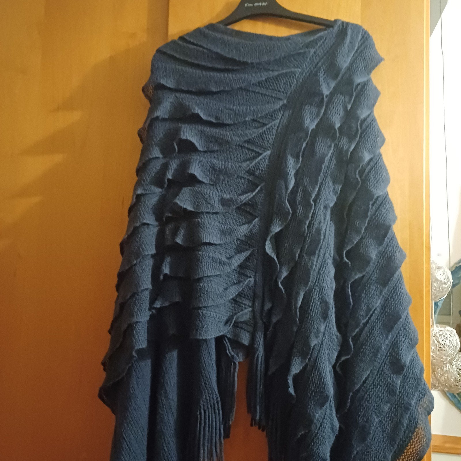 blauwe poncho met ruches, warm en luchtig, Blauw, Maat 46/48 (XL) of groter, Ophalen of Verzenden, Onbekend