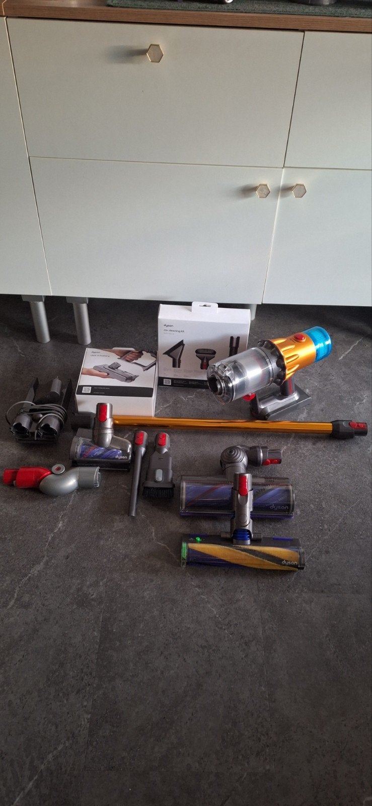 Dyson V12 Slim Detect Absolute - NIEUWSTAAT, Ophalen, Draadloos, Zo goed als nieuw, Dyson