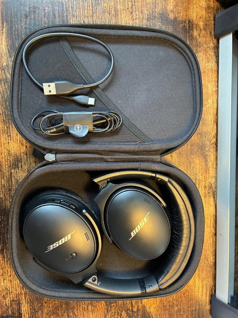 Bose Quietcomfort 45 headphones, Gebruikt, Draadloos, Verzenden, Bose
