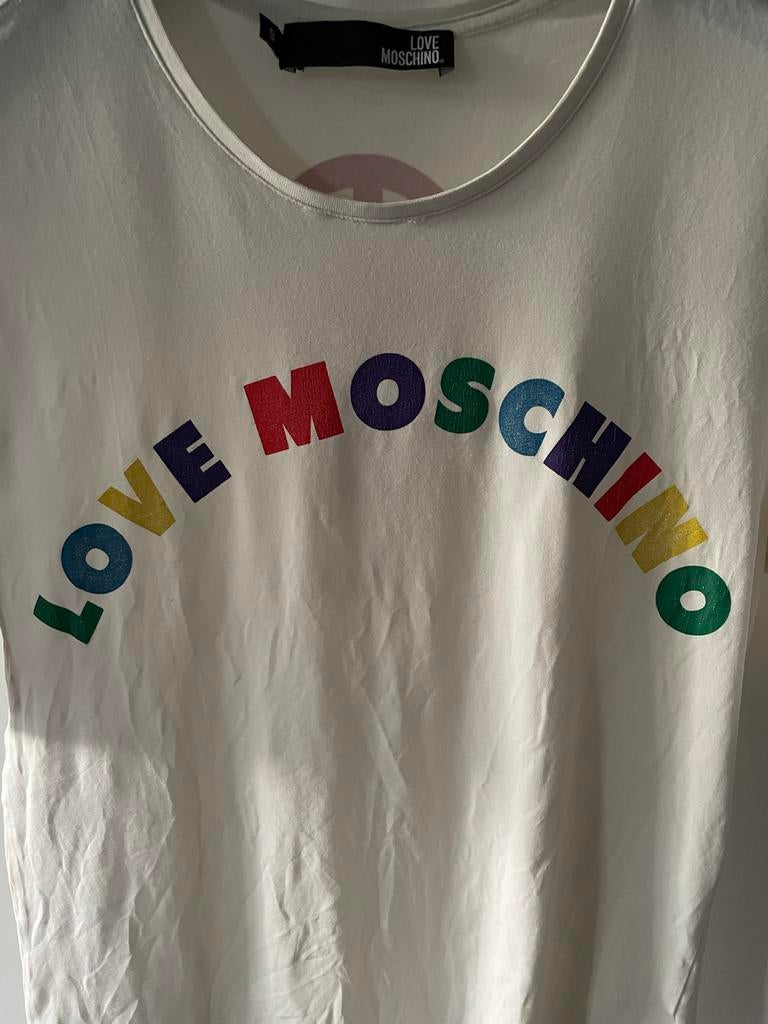 Love Moschino T-shirt heren - Wit met kleurrijk logo, Kleding | Heren, T-shirts, Ophalen of Verzenden, Zo goed als nieuw, Maat 46 (S) of kleiner