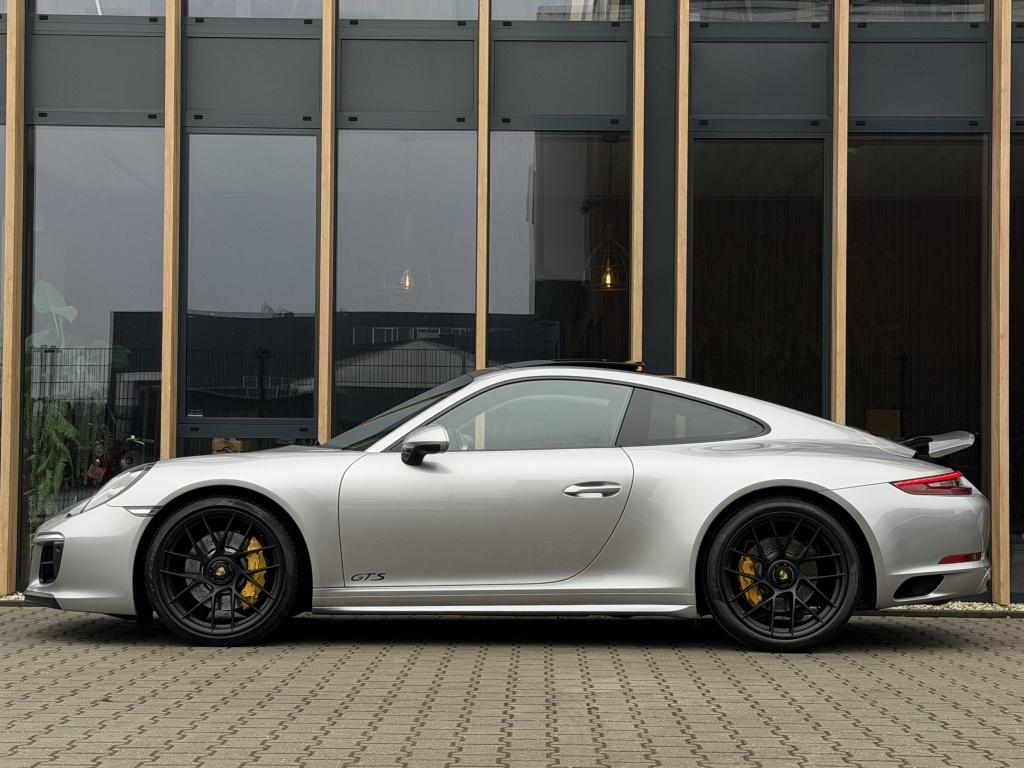 Porsche 911 3.0 Carrera 4 GTS | NL-auto | Sport-Chrono | Bos, 1490 kg, Gebruikt, Euro 6, Bi-Xenon koplampen