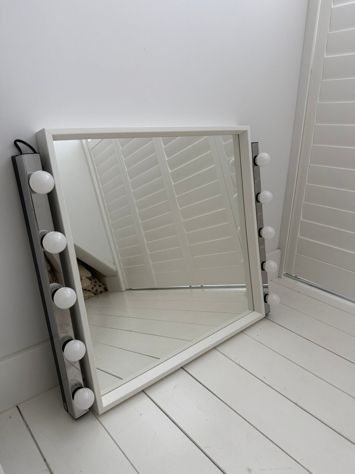 Ikea make up spiegel + lampen, Ophalen, Vierkant, Zo goed als nieuw, 100 tot 125 cm
