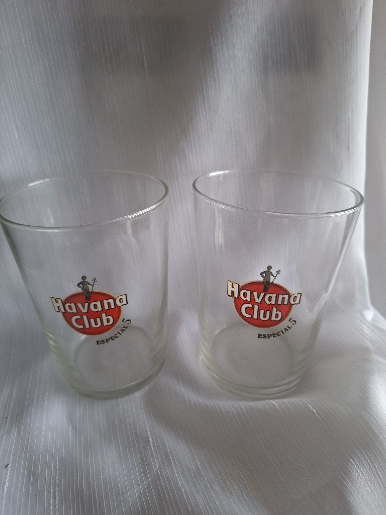 HAVANA CLUB especial 5, 2 glazen, Verzamelen, Ophalen of Verzenden, Zo goed als nieuw, Bierglas