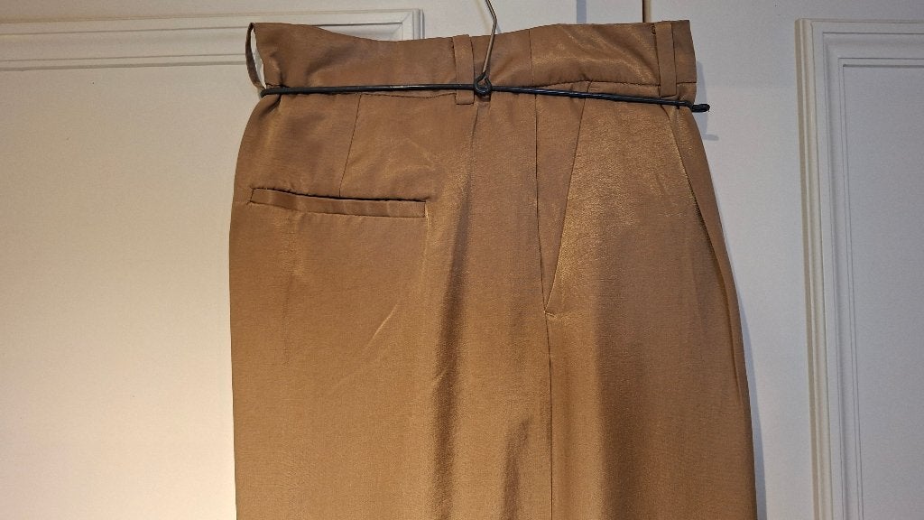 Pantalon MSCH  Copenhagen mt L glanzend viscose nieuw, Kleding | Dames, Msch Copenhagen, Ophalen of Verzenden, Nieuw, Maat 38/40 (M)