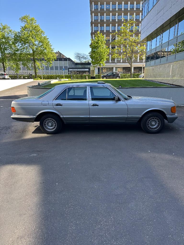 Mercedes-Benz 380SE 1983 LPG, Auto's, Mercedes-Benz, Particulier, S-Klasse, Bluetooth, Centrale vergrendeling, Cruise Control