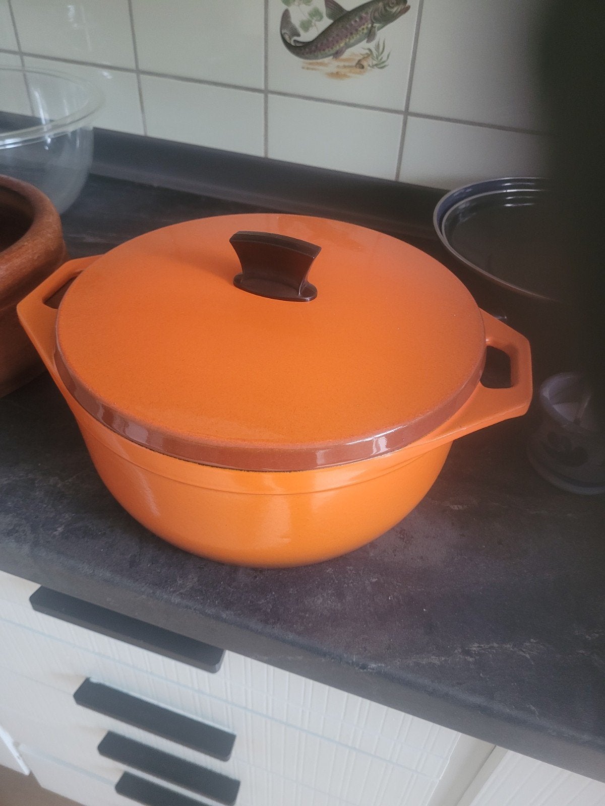 Oranje gietijzeren braadpan met deksel, Gebruikt, Geschikt voor inductie, Ophalen of Verzenden, Overige merken