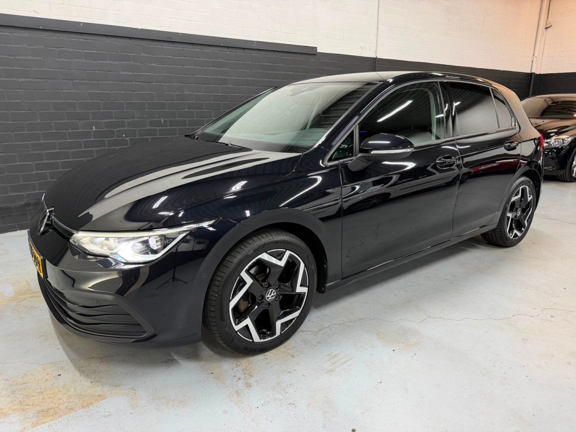 Volkswagen GOLF 8 1.5 eTSI DSG IQ CAMERA VEEL OPTIES!, Auto's, Dealer onderhouden, 4 cilinders, 150 pk, Automatische klimaatregeling