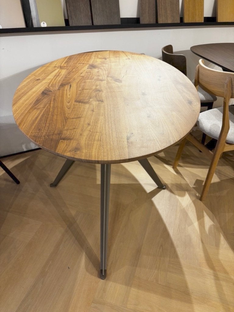 Noten massief eettafel | KAs20 Outlet Amsterdam, Huis en Inrichting, Tafels | Eettafels, 50 tot 100 cm, Zo goed als nieuw, 150 tot 200 cm