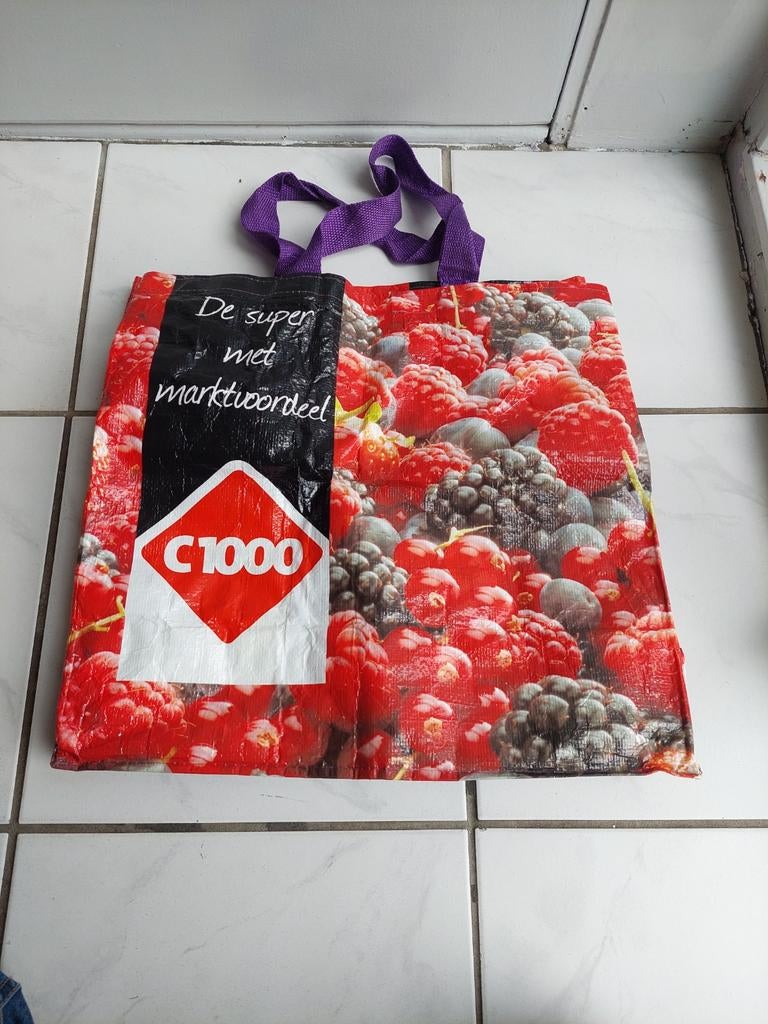 C1000 boodschappentas met bessenprint, Ophalen of Verzenden, Gebruikt