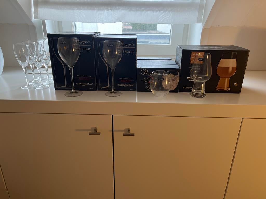 🍷NIEUW Luigi Bormioli set glazen wijn glas bier glas water, Ophalen, Glas of Glazen, Nieuw, Glas