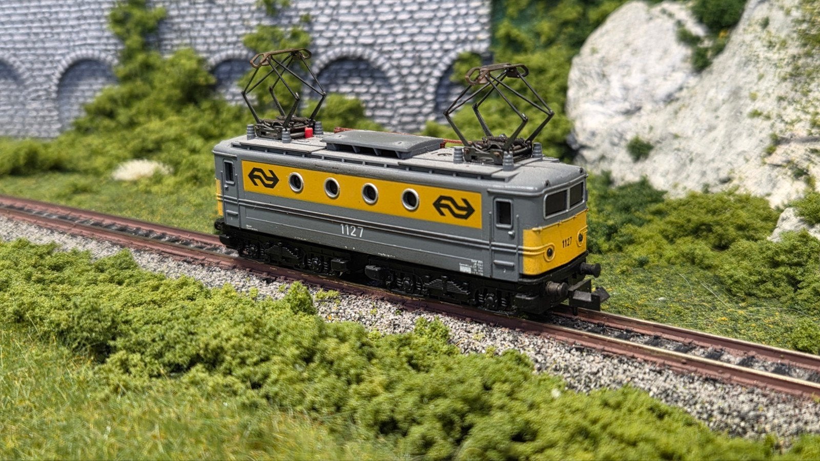 minitrix 2069 Serie 1100 NS OVP, Trix, Ophalen of Verzenden, Gelijkstroom, Locomotief