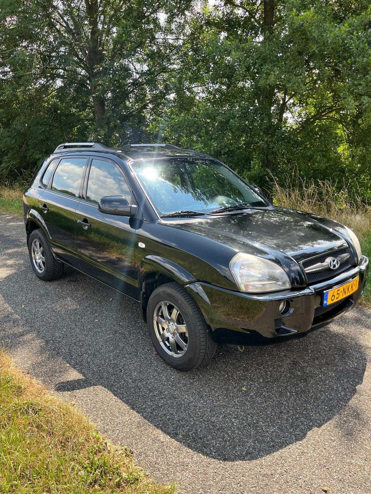 Hyundai Tucson 2.0 I 2WD 2007 Zwart, 4 cilinders, 75 €/maand, Handgeschakeld, Particulier