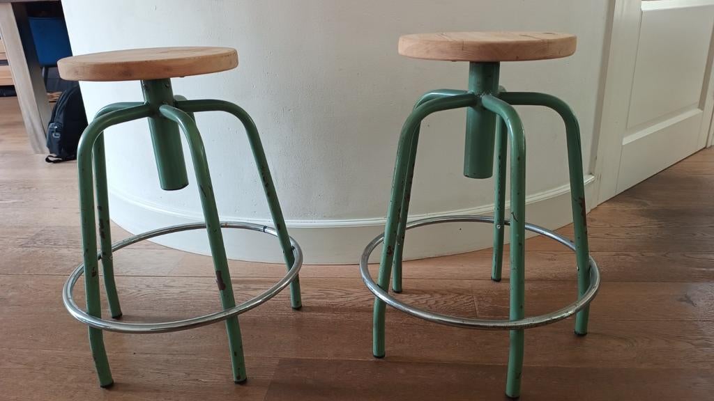 Vintage industriële krukken, Huis en Inrichting, Krukjes, Ophalen, Hout