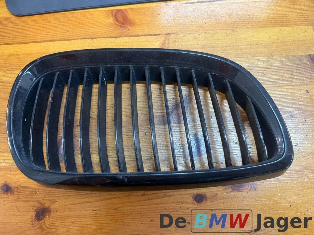 Grille rechts zwart BMW 3-serie E90 lci E91 lci 224059R, Gebruikt, Ophalen of Verzenden, BMW