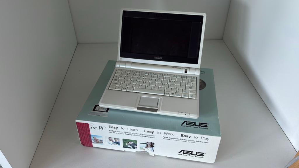 ASUS Eee PC - Compacte Netbook met Originele Doos, Computers en Software, Windows Laptops, Gebruikt, HDD, Minder dan 4 GB, Qwerty