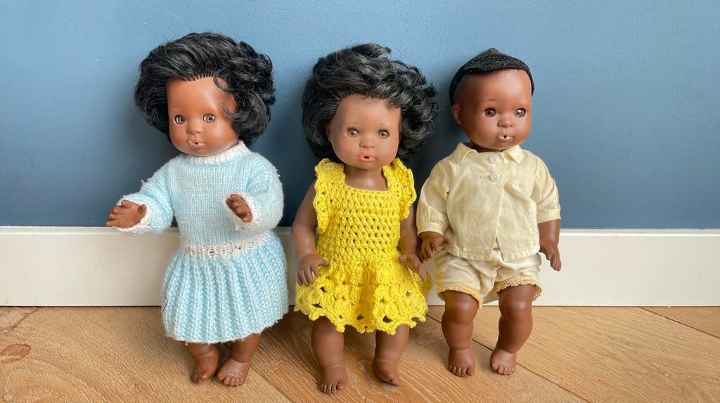 Schildkrot 3 donkere poppetjes, Verzamelen, Poppen, Ophalen of Verzenden, Gebruikt, Pop