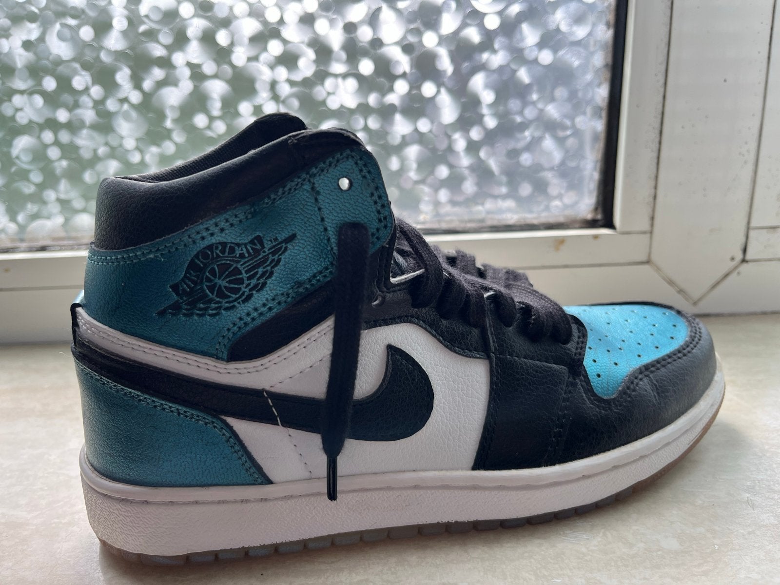 Vrouwen Nike Air Jordan 1 Mid SE 'Metallic Teal' sneakers 39, Overige kleuren, Ophalen of Verzenden, Sneakers of Gympen, Zo goed als nieuw