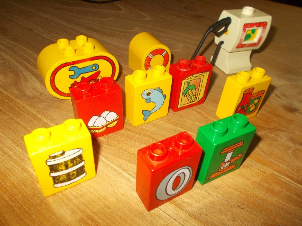 Lego Duplo o.a. 2623 - 2 auto's, bootje, 5 figuren, Ophalen of Verzenden, Gebruikt, Overige typen, Duplo