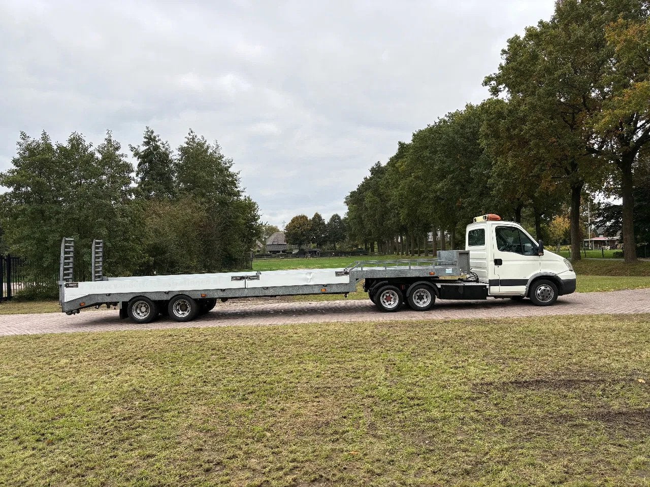 Iveco Daily 35C18 jeep-as 15 ton N1 - be oplegger jeeb-as se, Achterwielaandrijving, Gebruikt, 4 cilinders, Iveco
