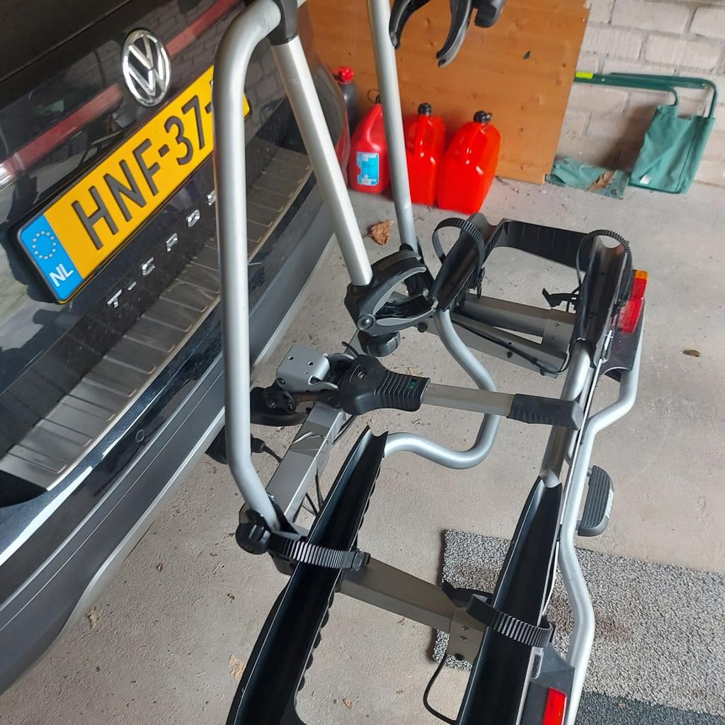 Thule fietsdrager, Ophalen, Zo goed als nieuw, 2 fietsen, Trekhaakdrager