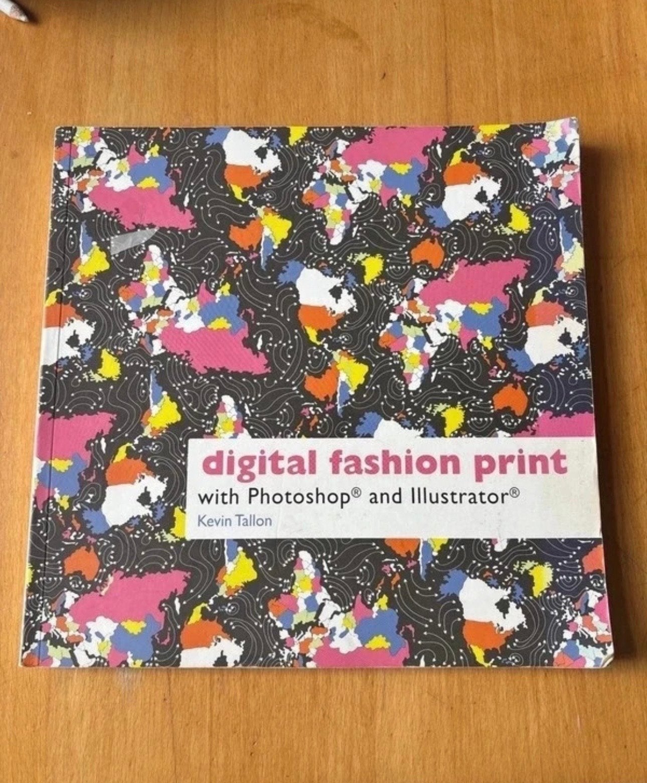 Digital Fashion Print met Photoshop en Illustrator, Ophalen of Verzenden, Gelezen, Overige onderwerpen