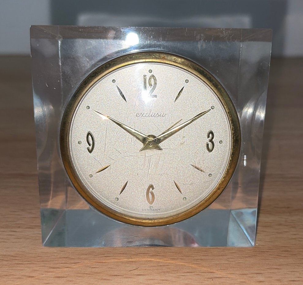 Werkende vintage Exclusiv lucite tafelklok/wekker Jaren  70, Ophalen of Verzenden