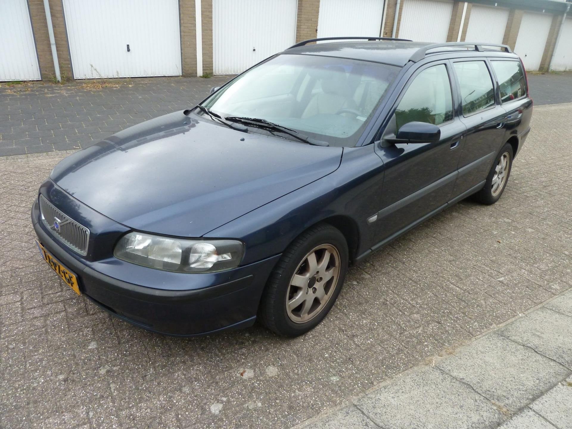 Volvo V70 2.4 Edition II beschrijving lezen, Blauw, Stationwagon, Volvo, Benzine