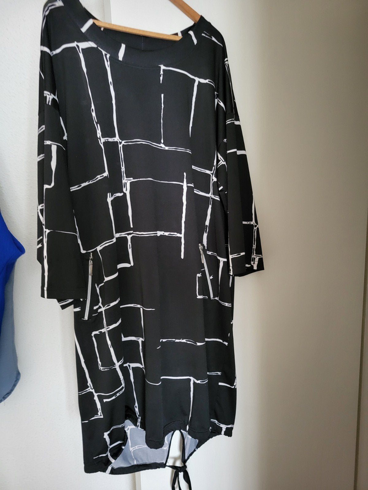 Magna tuniek/jurk met abstracte print maat 46/48, Zwart, Maat 46/48 (XL) of groter, Ophalen of Verzenden, Boven de knie