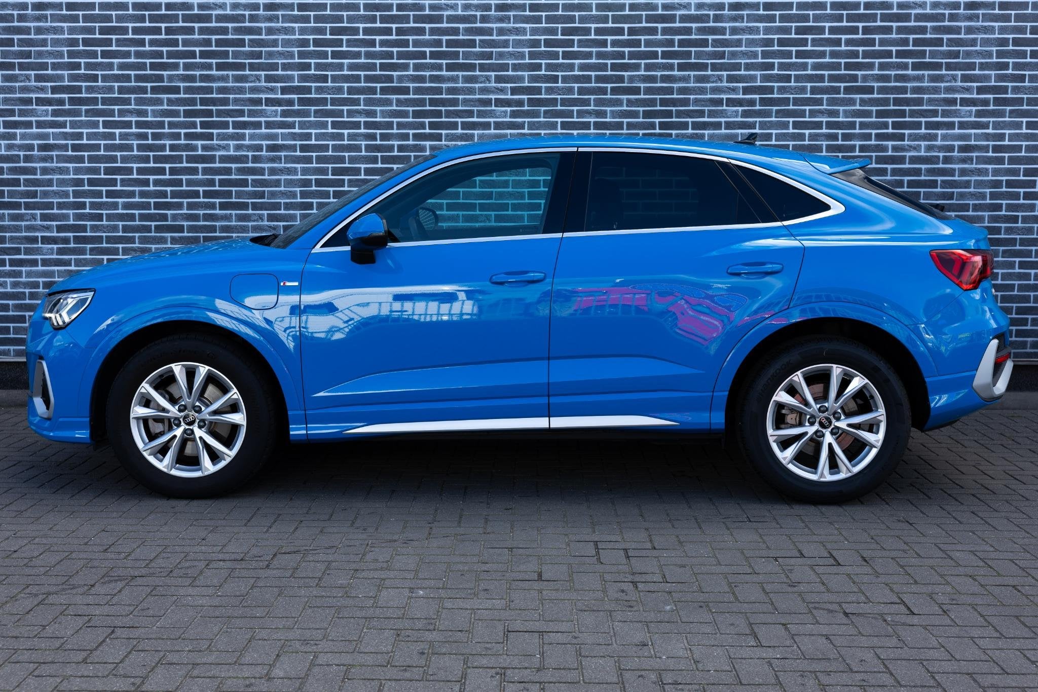Audi Q3 Sportback 45 TFSI e S Edition | Plug-in Hybrid (PHEV, Auto's, Gebruikt, 150 pk, Blauw, Leder en Stof