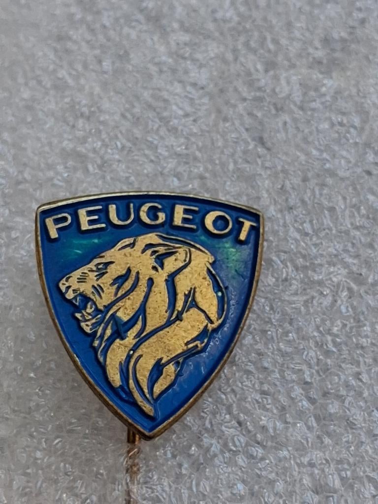 Speldje Peugeot nw logo, Ophalen of Verzenden, Gebruikt, Overige onderwerpen