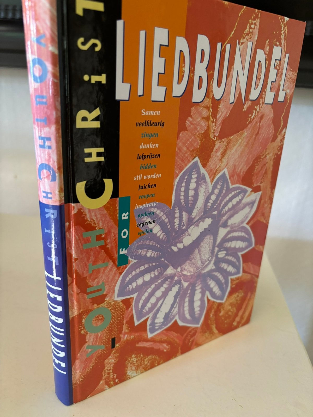 LIEDBOEK YVC CHRISTELIJKE LIEDJES GITAARGREPEN EN NOTEN foto, Keyboard, Ophalen of Verzenden, Zo goed als nieuw, Thema