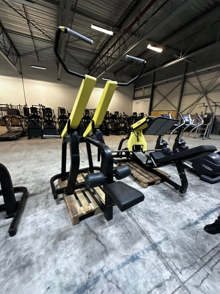 4 Technogym Pure Strength Plate Loaded Apparaten,Leg Press ,, Ophalen, Gebruikt, Krachtstation