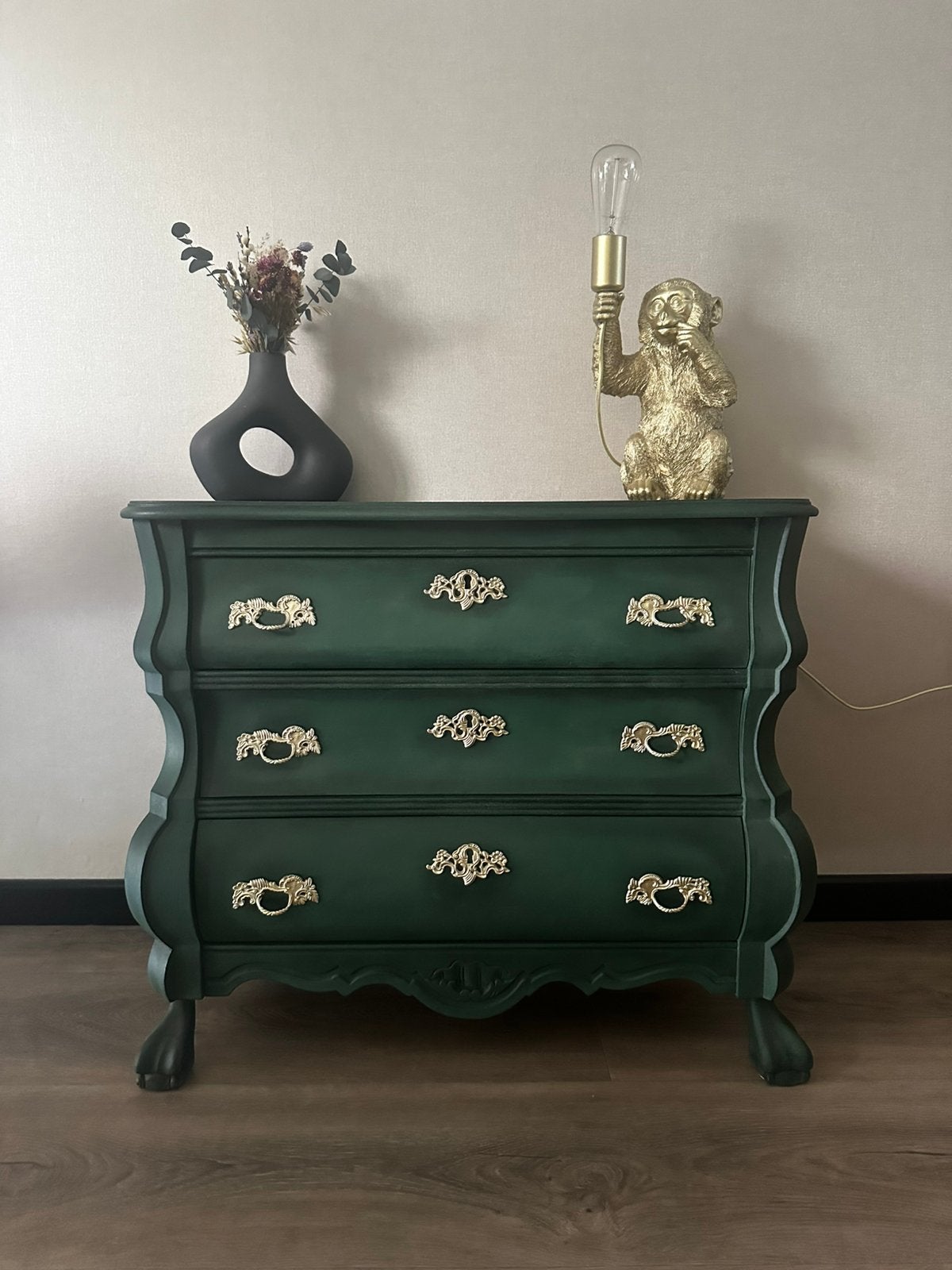 Prachtig gerestyled buikkastje groen goud ladekast kastje, Huis en Inrichting, Kasten | Ladekasten, Ophalen, Hip modern hedendaags