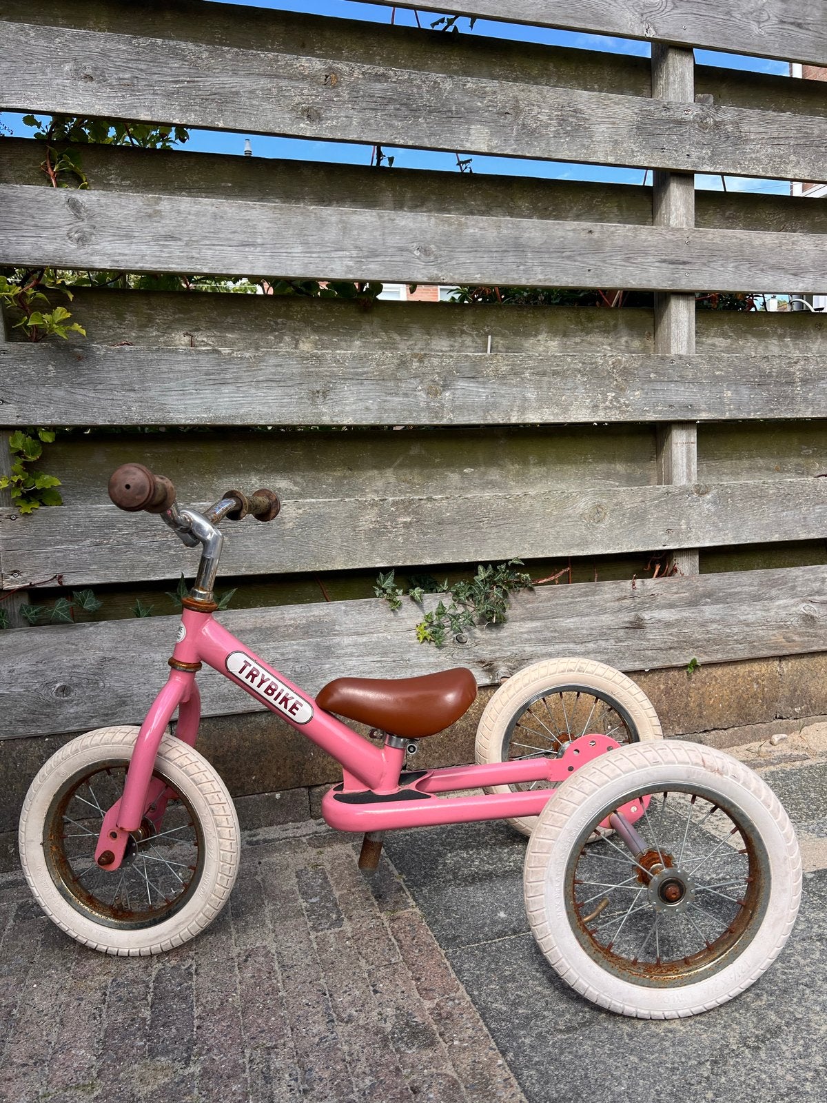 Trybike roze loopfiets/driewieler, Ophalen, Gebruikt, Minder dan 16 inch