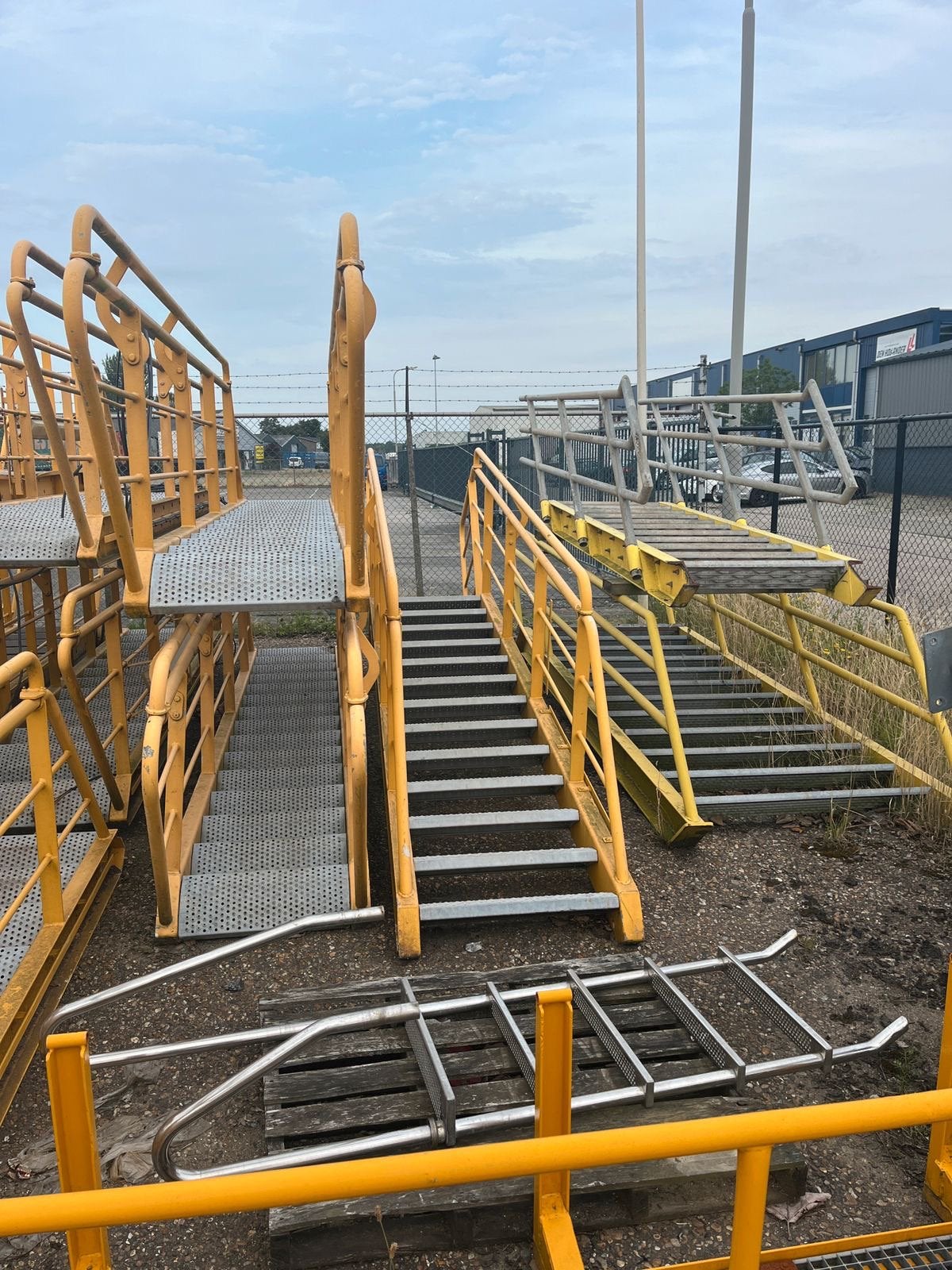 Stalen trap, Ophalen, Zo goed als nieuw, 2 tot 4 meter