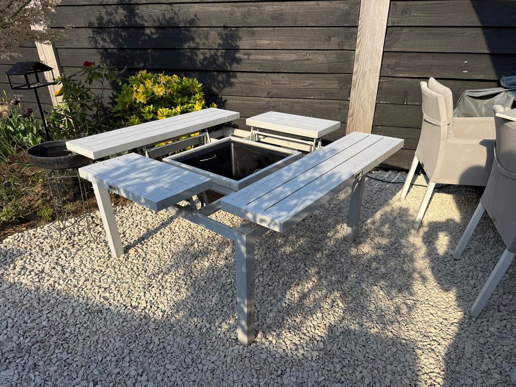 Intratuin Tuintafel: borrel-, koffie- of eettafel!, Tuin en Terras, Tuintafels, Ophalen, Gebruikt, Vierkant, Metaal