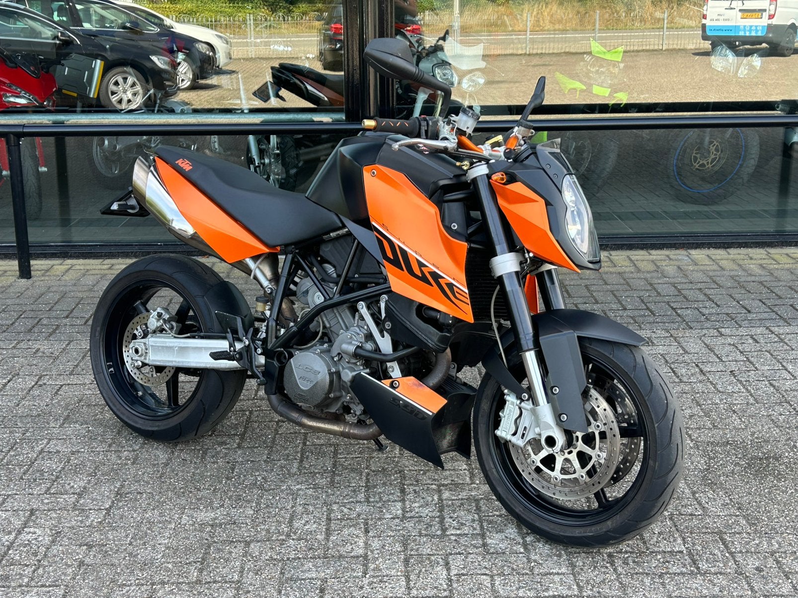 KTM 990 Super Duke 2007, Bedrijf, 990 cc, Naked bike