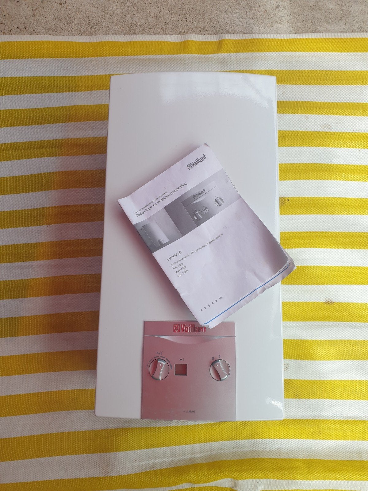 geiser vaillant turbo mag 11, Doe-het-zelf en Verbouw, Aardgas, Ophalen of Verzenden, Zo goed als nieuw, Minder dan 20 liter