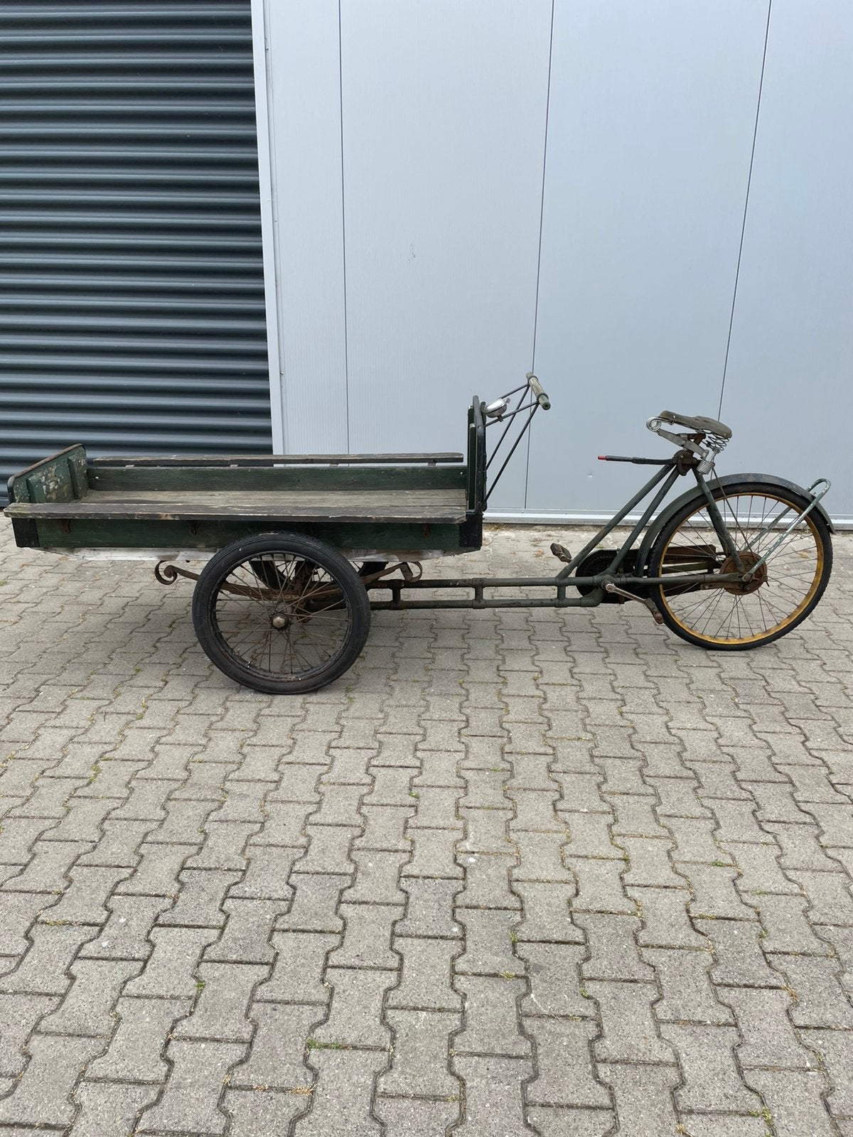 Antieke bakfiets, Goederen, Zo goed als nieuw, Trommelrem, Ophalen