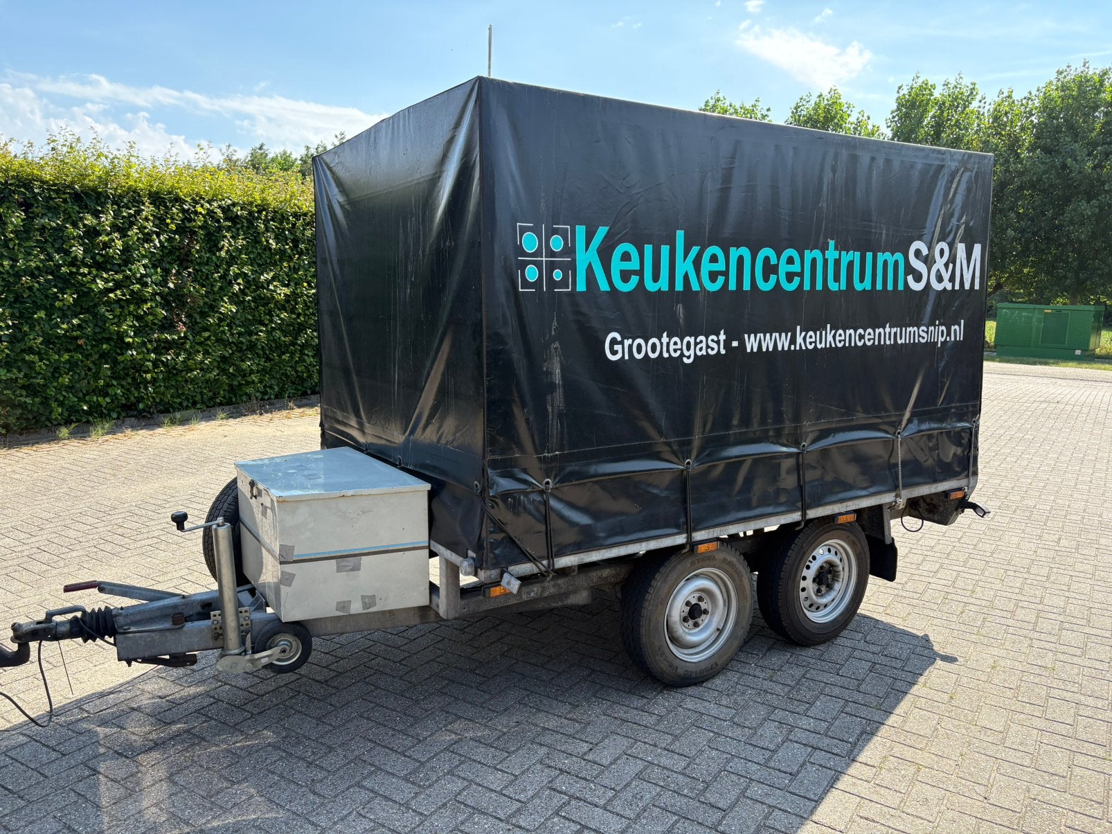 Dubbelassige 2000 KG plateauwagen met huif, Ophalen, Gebruikt