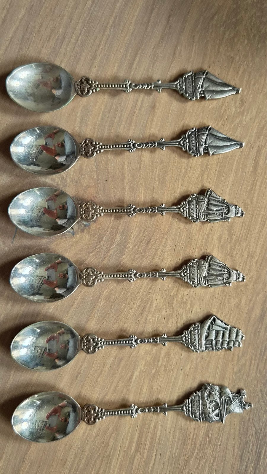 Verzilverde DE lepeltjes set met scheepsmotieven, Antiek en Kunst, Ophalen of Verzenden