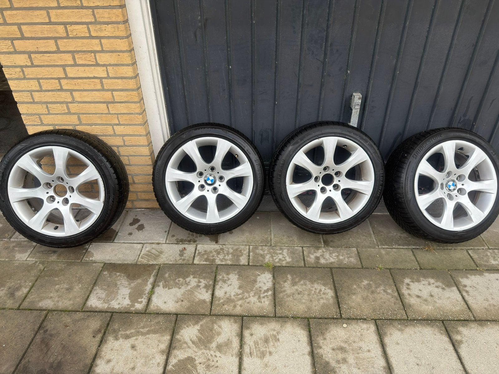 Winterbanden 225/45/17R, Ophalen, Gebruikt, Banden en Velgen, 17 inch