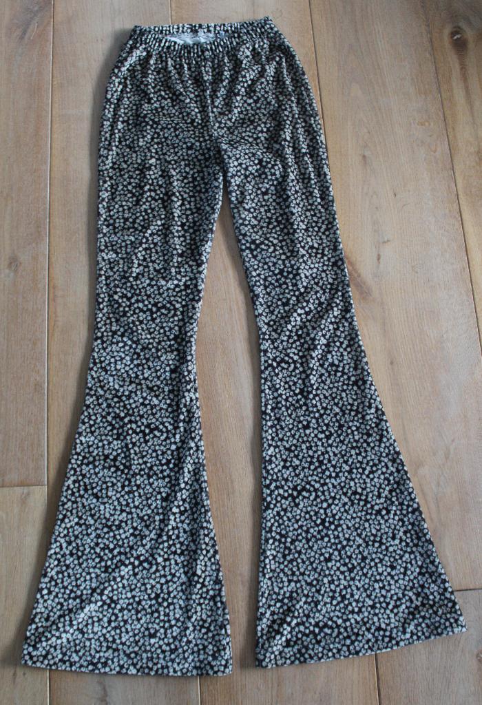 Velours flare broek van Catwalk Junkie maat S, Maat 38/40 (M), Zwart, Ophalen of Verzenden, Catwalk Junkie