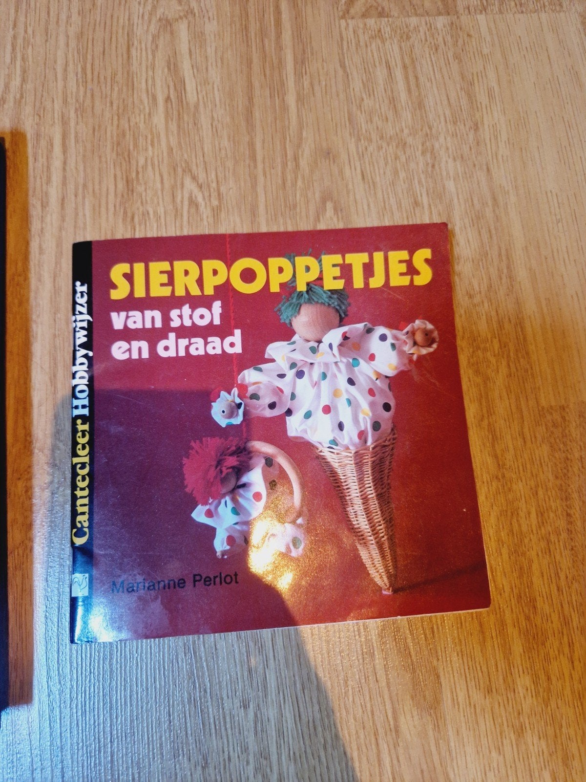 Boekje sierpoppetjes maken, Ophalen of Verzenden, Poppen maken