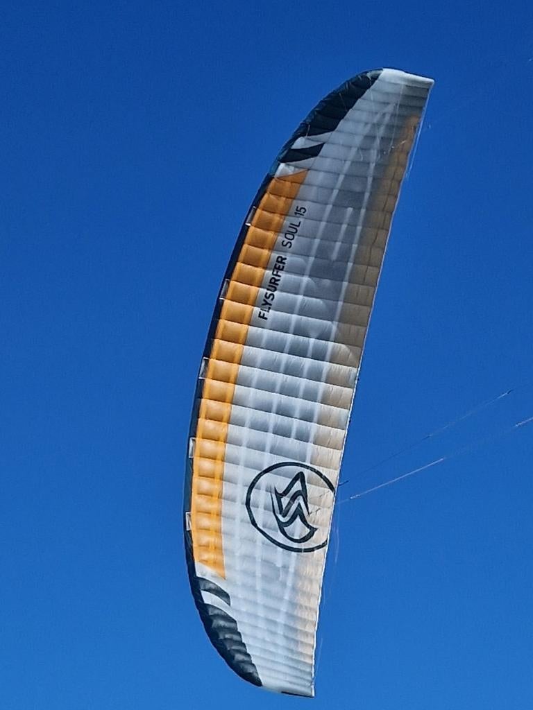 Flysurfer Soul 2 15m - Zo goed als nieuw, Geen board, Ophalen of Verzenden, Zo goed als nieuw
