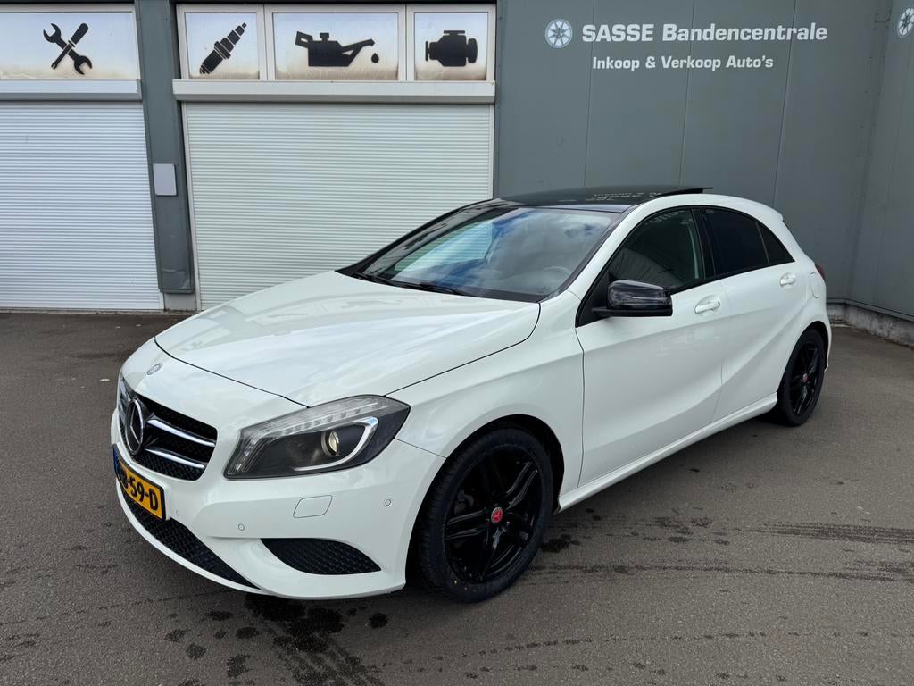 Mercedes-Benz A-Klasse A180 1.6 Blue Efficiency 2013 Wit, Auto's, Mercedes-Benz, Bedrijf, A-Klasse, Benzine, Hatchback, Handgeschakeld